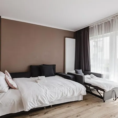 Lasek Marcelinski Deluxe شقة *