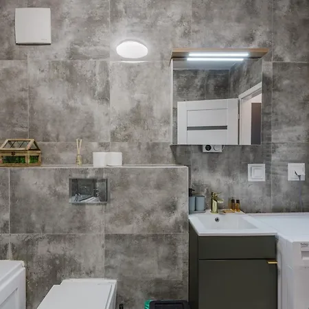 Lasek Marcelinski Deluxe شقة بوزنان